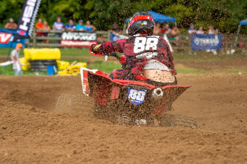 Joel Hetrick riding his CST Pulse MXR tires to victory at the ATV MX National Championship